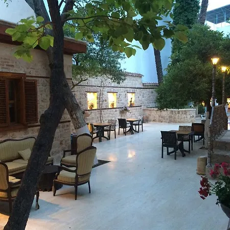 Secret Palace Hotell 3*
