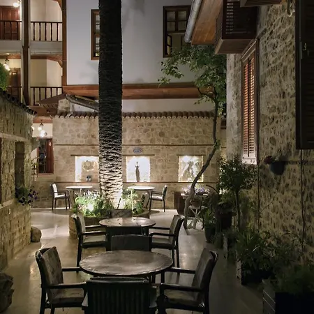Secret Palace Hotell